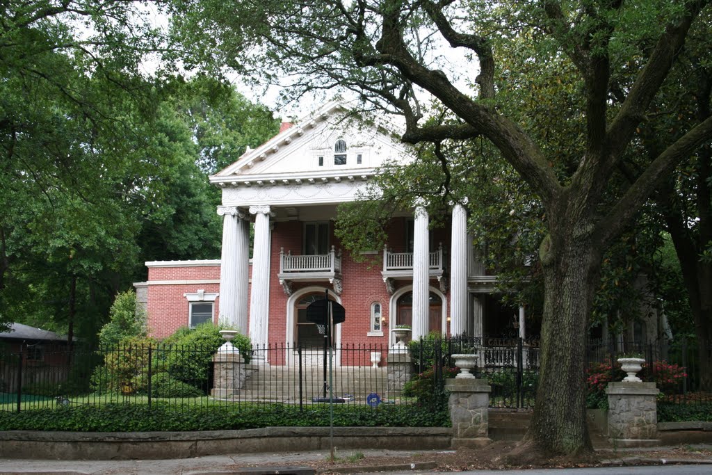 La casa di John Styth Pemberton, inventore della Coca Cola