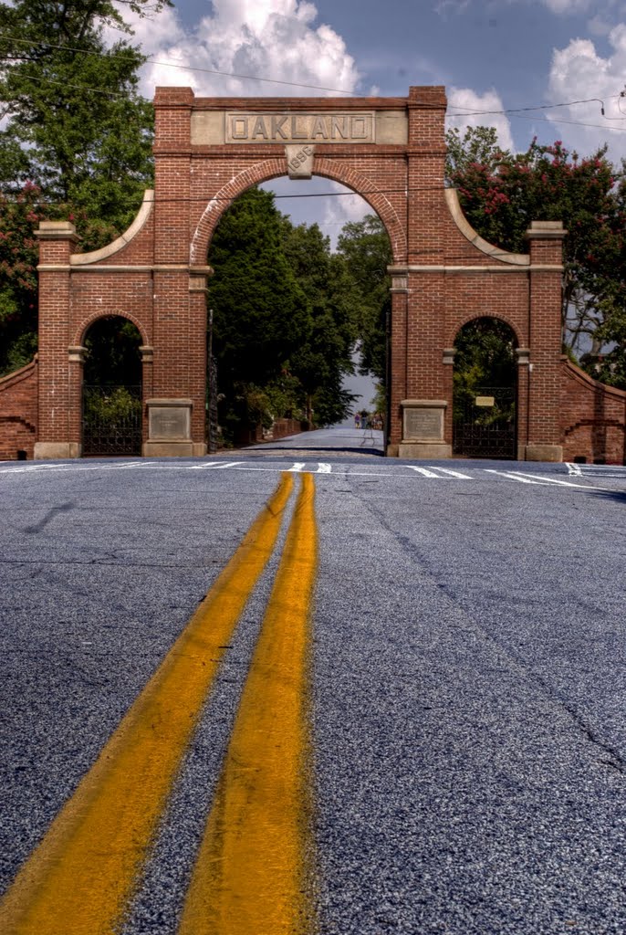 Oakland Cemetery entrance