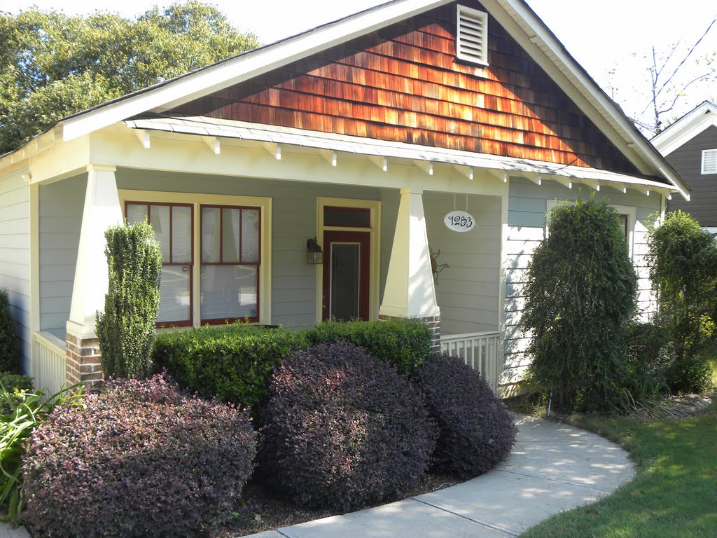 1283 Mercer AVE East Point Ga