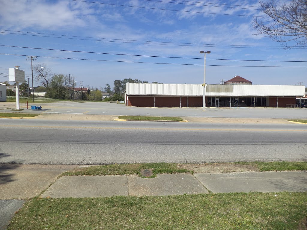 Former Harveys, Cairo