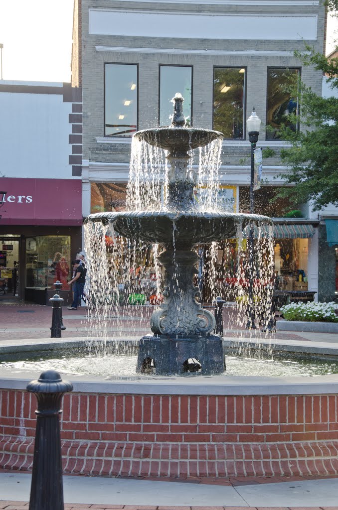 Fountain on Broadway