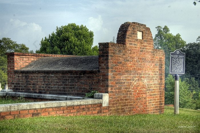 Marietta City Cemetery Mcleod Vault