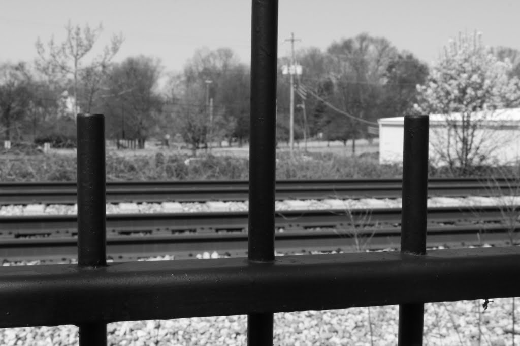 RR Tracks Adjacent to Marietta Square