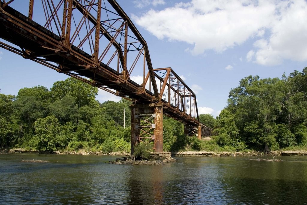 Railroad bridge over Flint River at Riverquarium Albany, GA