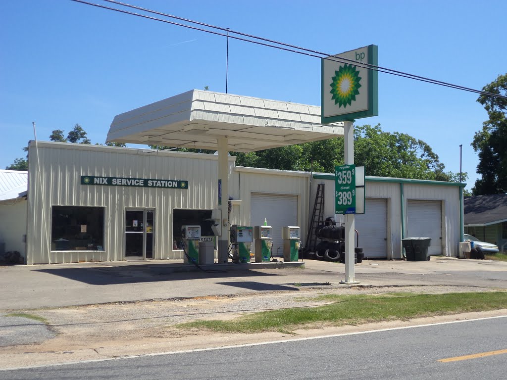 Nix Service Station, BP, Pavo
