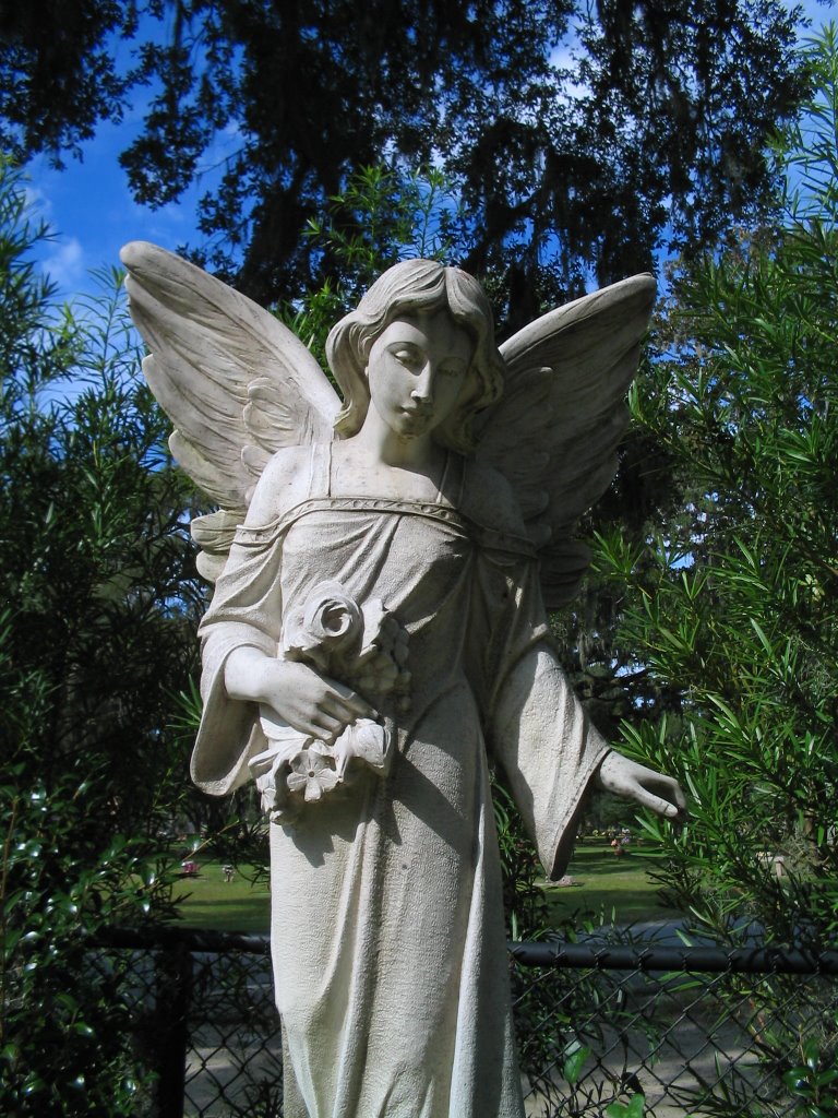 Bonaventure gravesite statue