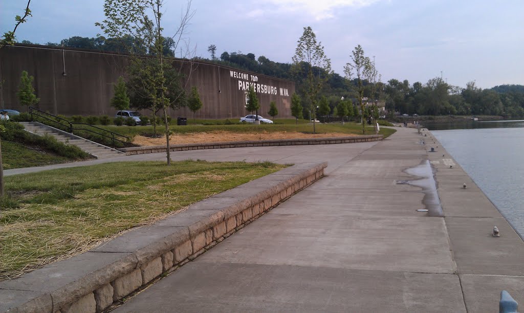 Flood wall at Point Park