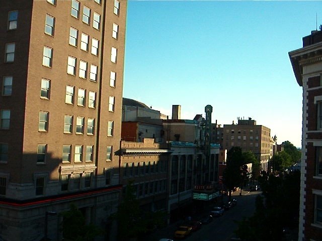 4th Ave, looking West