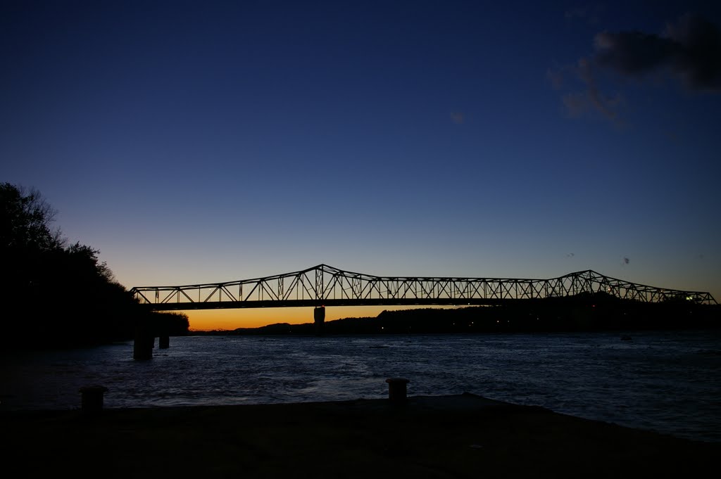 6th Street Bridge Huntington, WV seen from Harris Riverfront Park