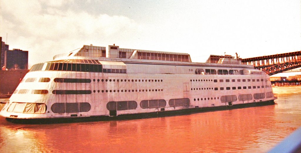 Mississippi River Boat Just South of Eads Bridge, St. Louis, Mo. - 1991