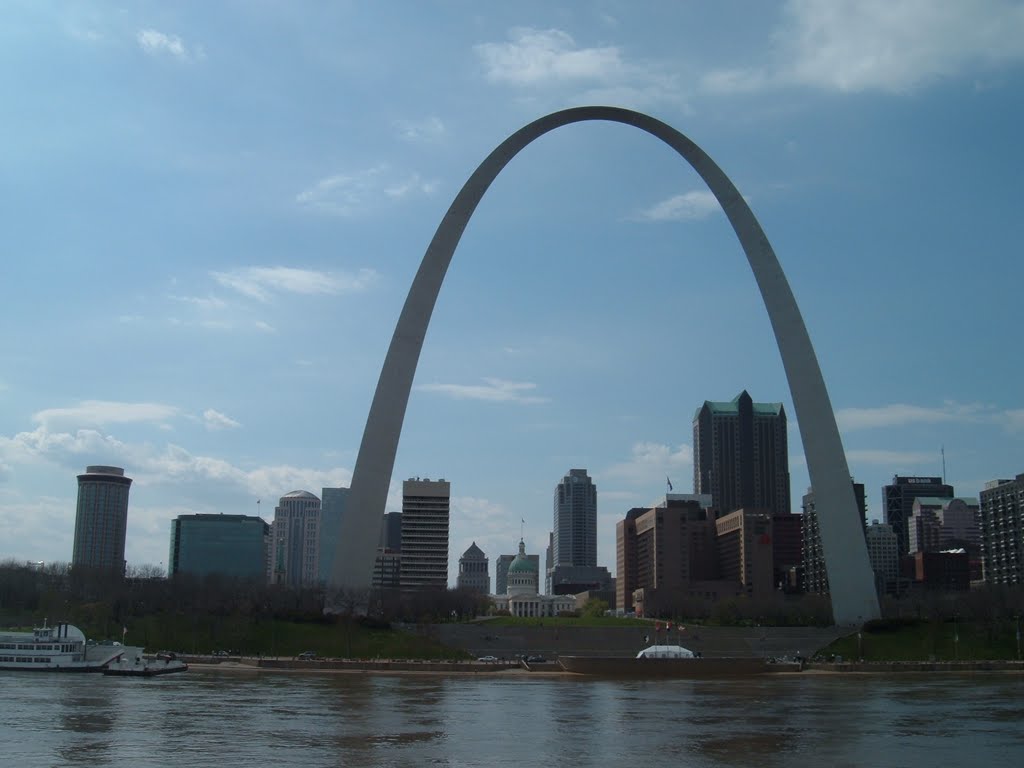 Apr 2007 - St. Louis, Missouri. St. Louis from the Mississippi.
