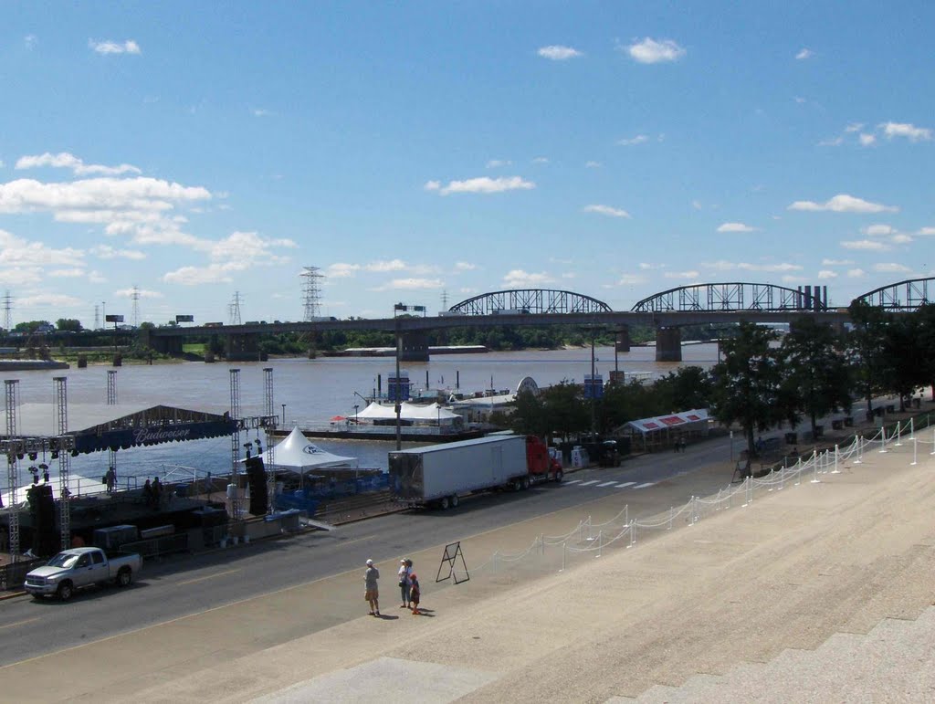 Mississippi River, GLCT