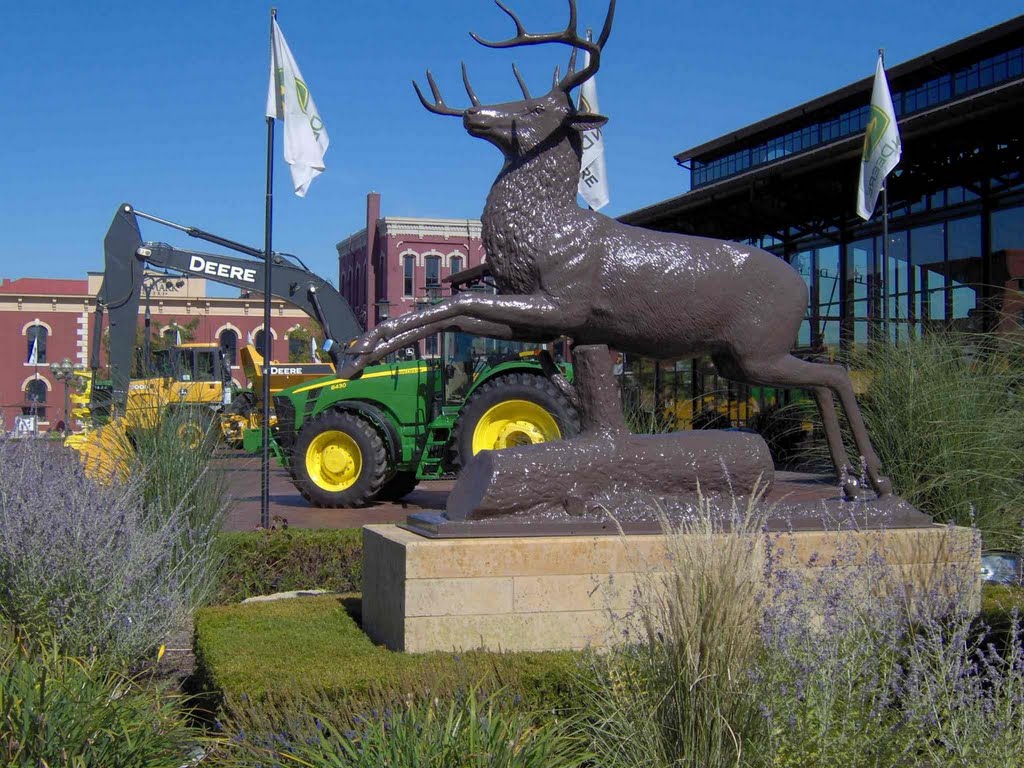 John Deere Pavilion, GLCT