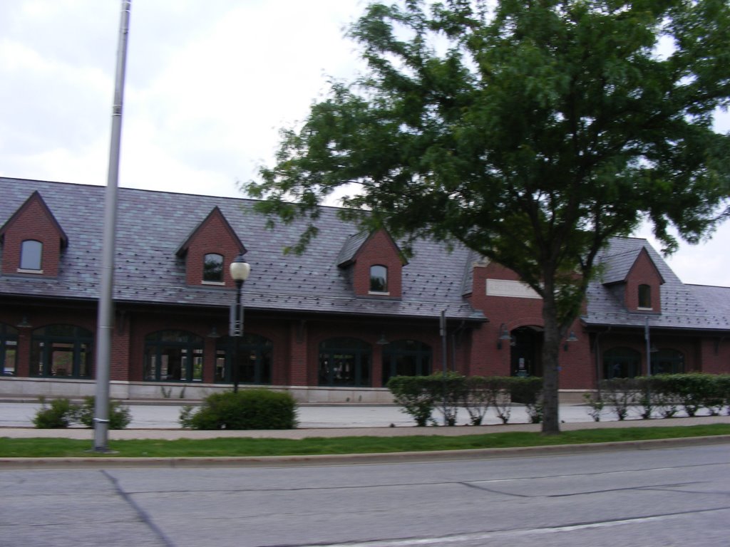 Downtown Arlington Heights Metro