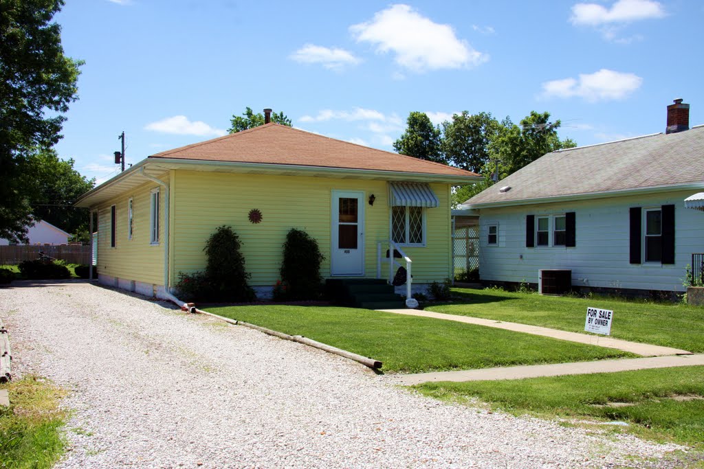 Yellow House......(1622394350)