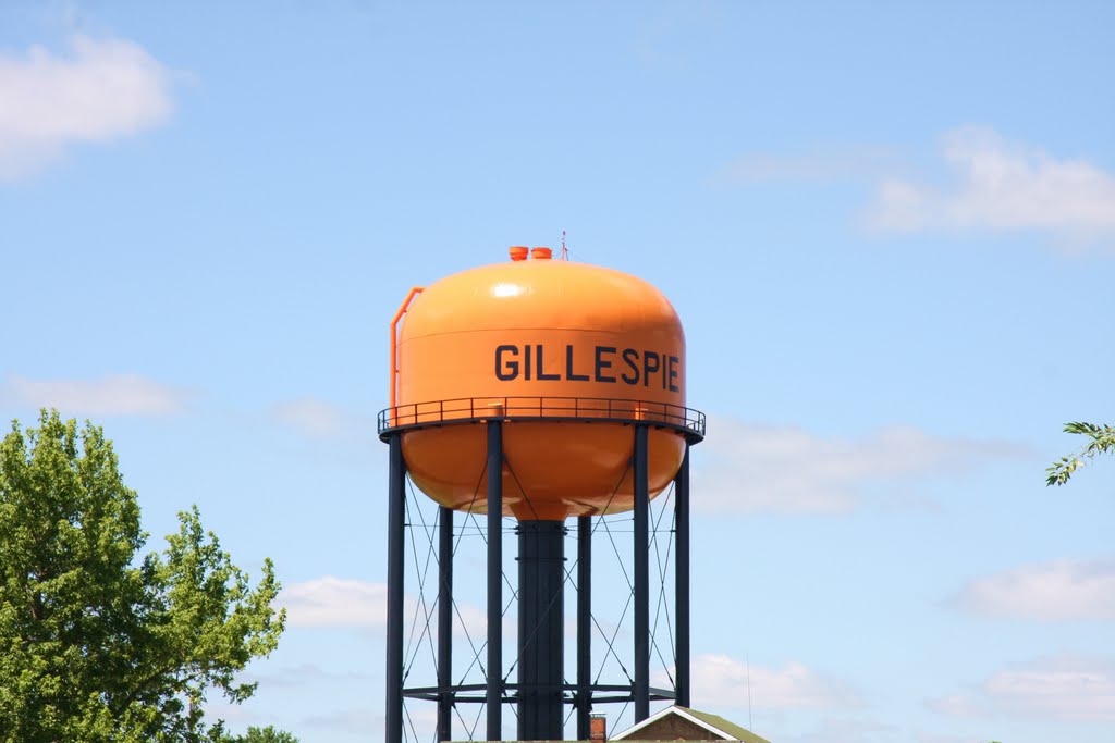 Gillespie Water Tower......(1622394350)