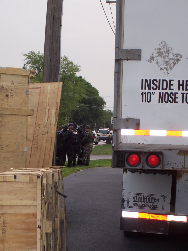 8-26-05 Villa Park Standoff 01