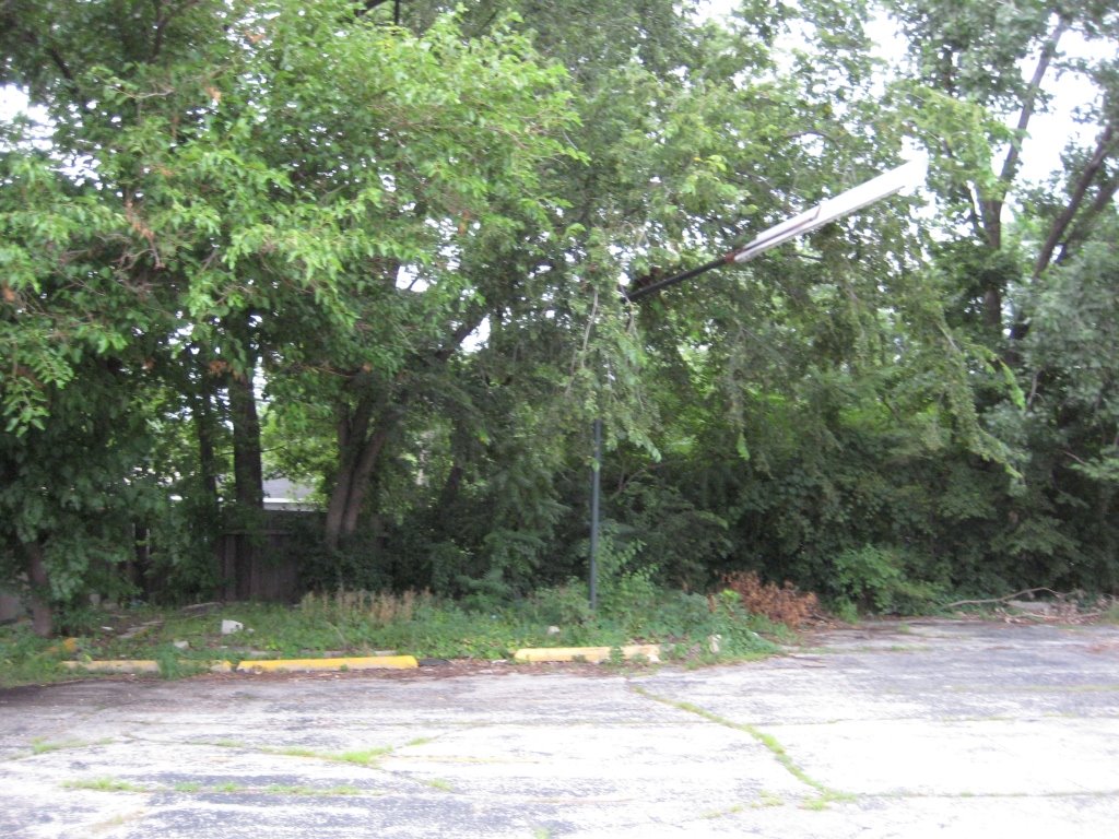Light pole