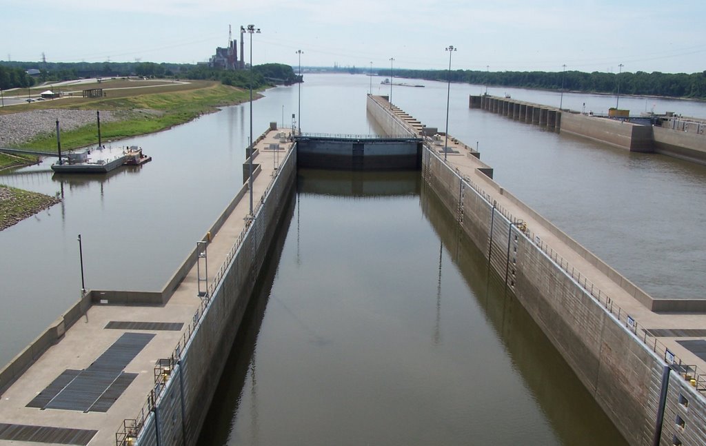 Melvin Price Locks and Dam, Alton, Illinois, July 2007