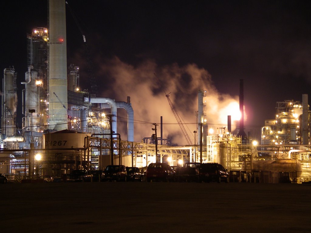 Roxana Refinery at Night