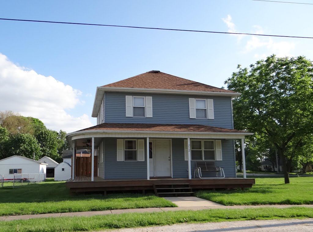 House in Colona, IL