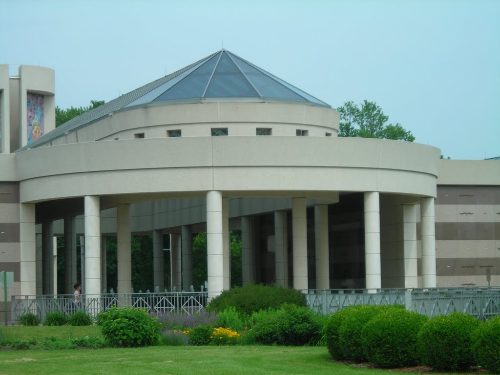outdoor mausoleum