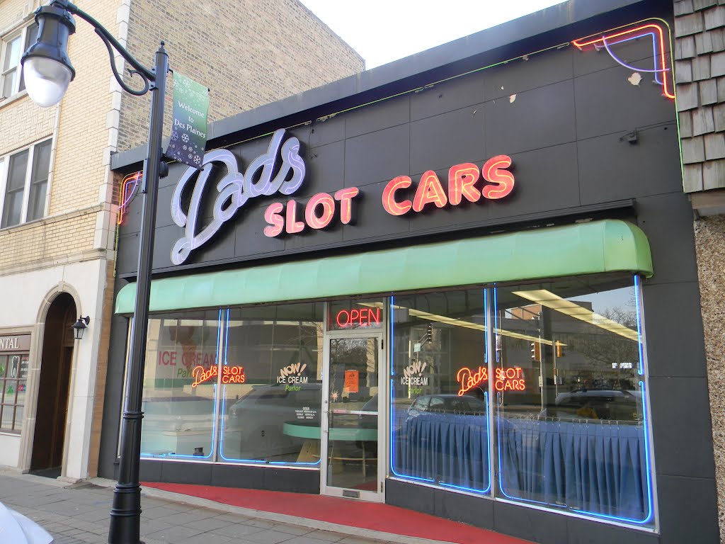 Dads Slot Cars in Downtown Des Plaines