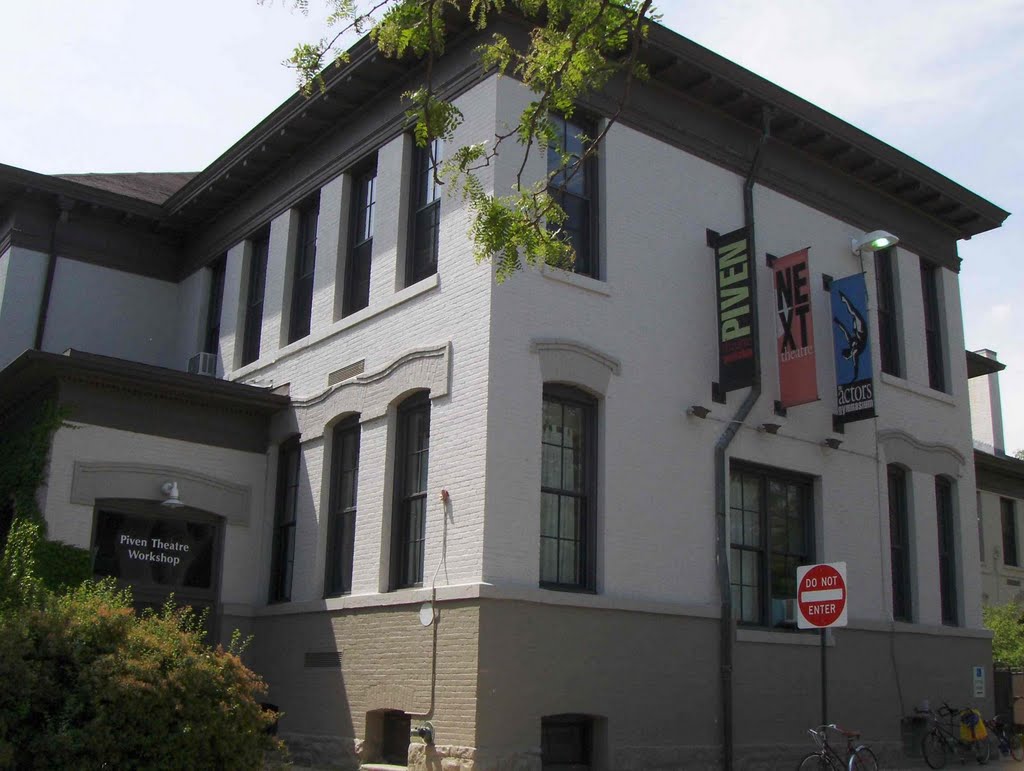 Noyes Cultural Arts Center/Piven Theatre Workshop, GLCT