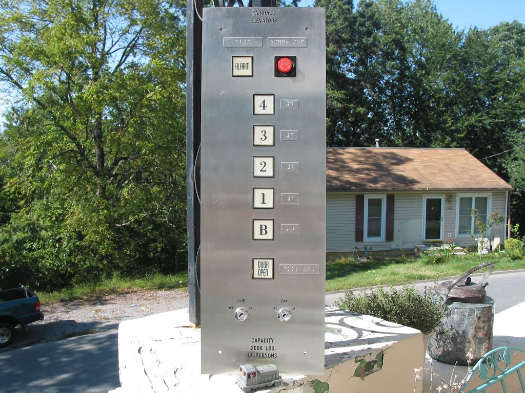 Historic Outdoor Fairhall Elevator