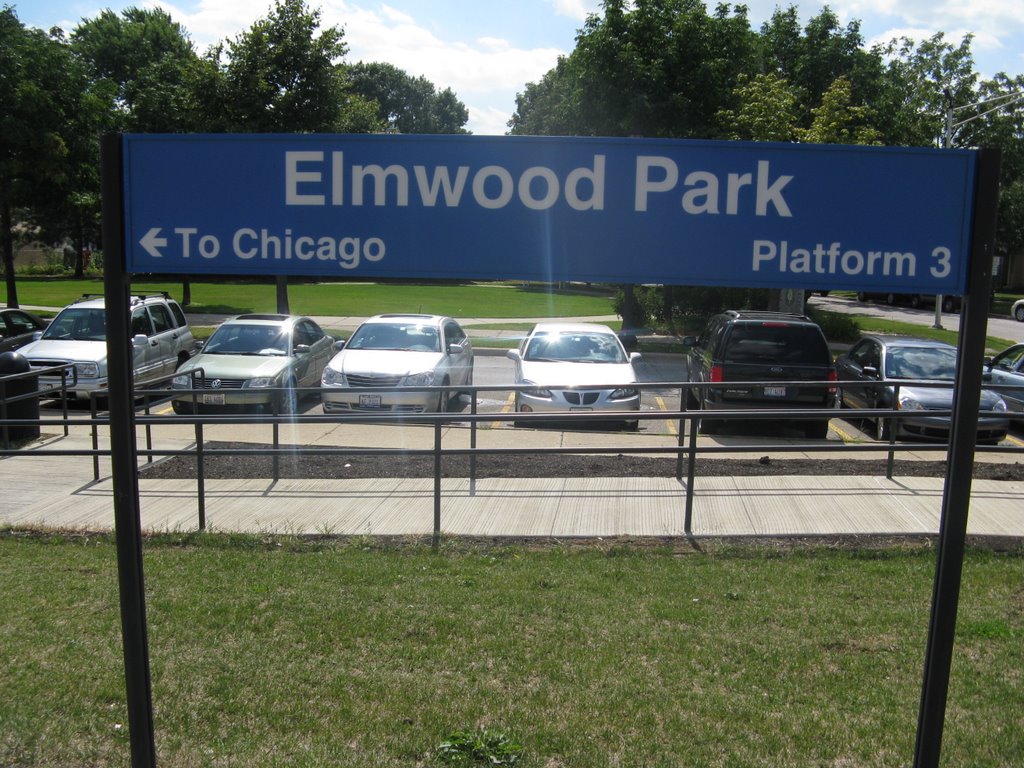 Elmwood Park, IL Metra Station