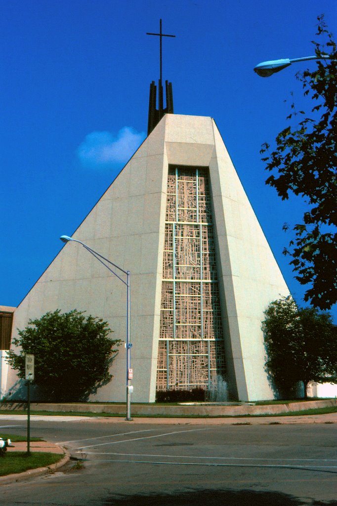 Chicago vicinity summer 1981 - Elmwood Park, Saint Celestine Catholic Parish (kościół parafialny p.w. św. Celestyna w Elmwood Park)