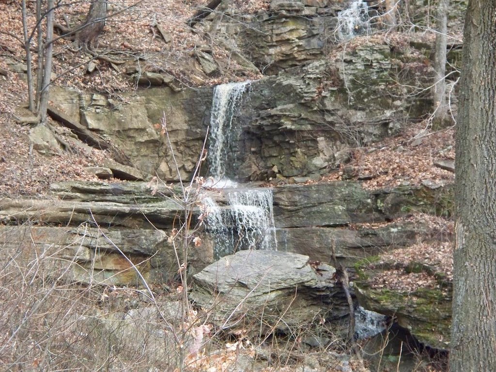 waterfall north of Chester, IL
