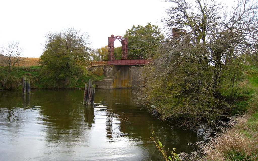 Hennepin Canal Lock 21 Lift Bridge