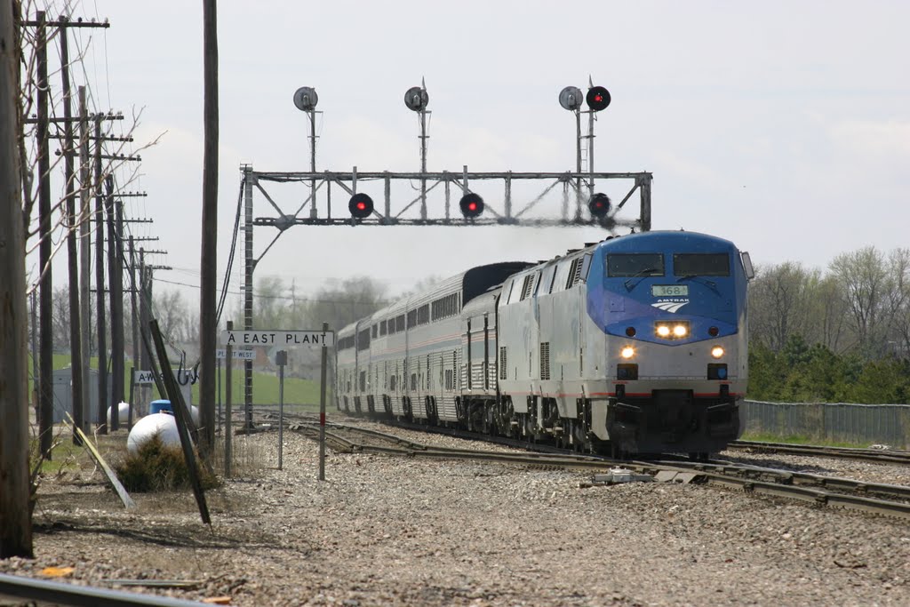 Amtraks #4 the eastbound Southwest Chief arrives in Galesburg, IL