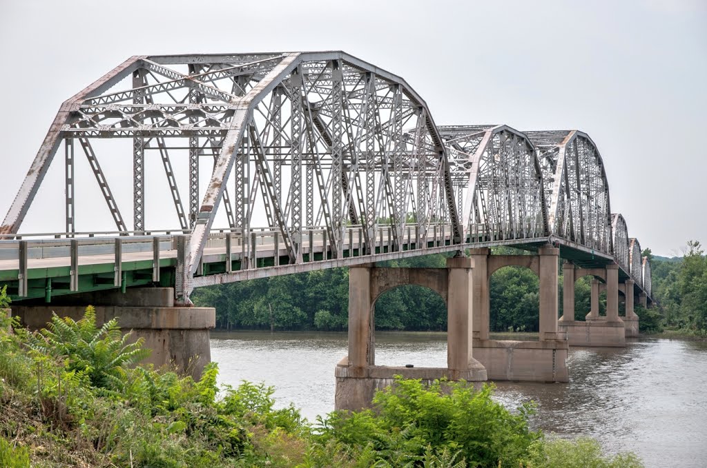 Bridge over Illinois and Mississippi Canal