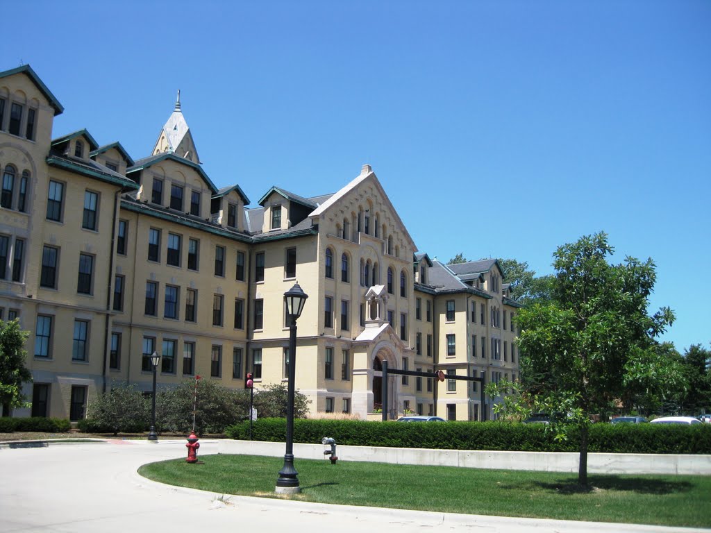 Mallinckrodt Condos