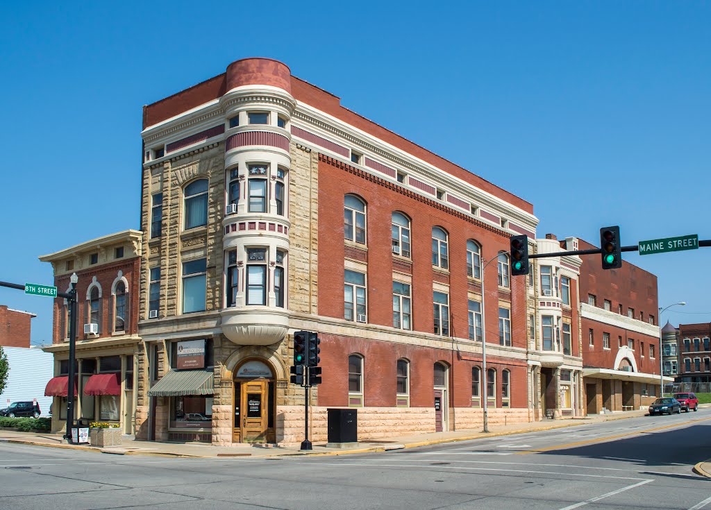 731 Maine Street - Quincy, Illinois