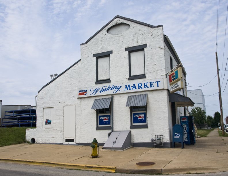 Winking Market