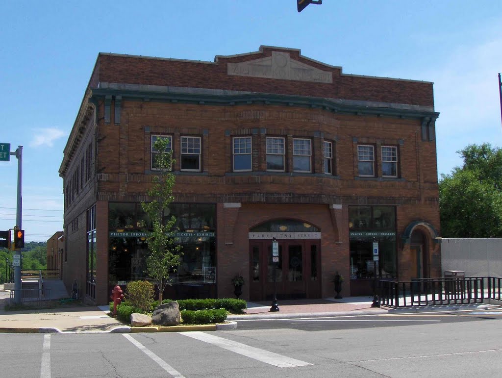 LaSalle County Visitors Center, GLCT
