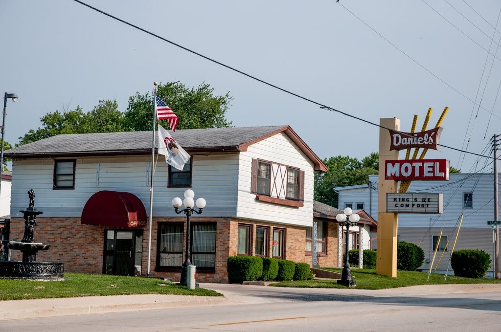 Daniels Motel