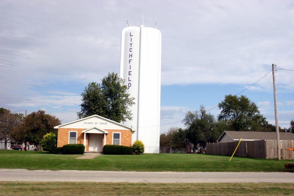 Litchfield Water Tower......(1622394350)