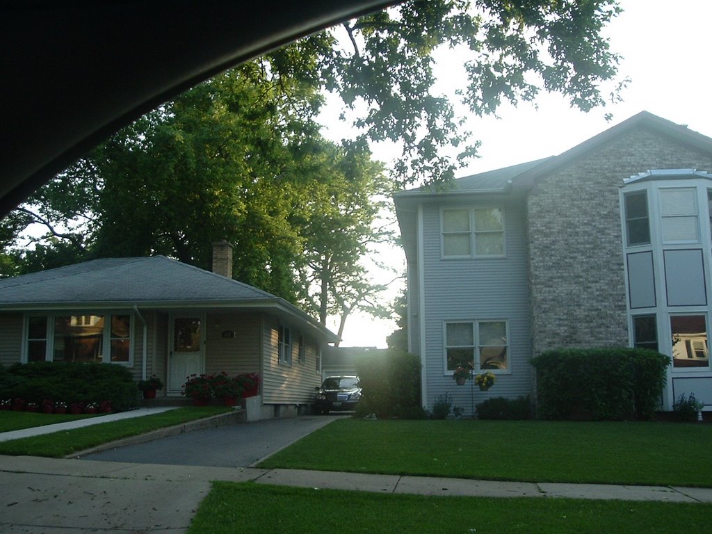216 Brewster, Lombard, IL