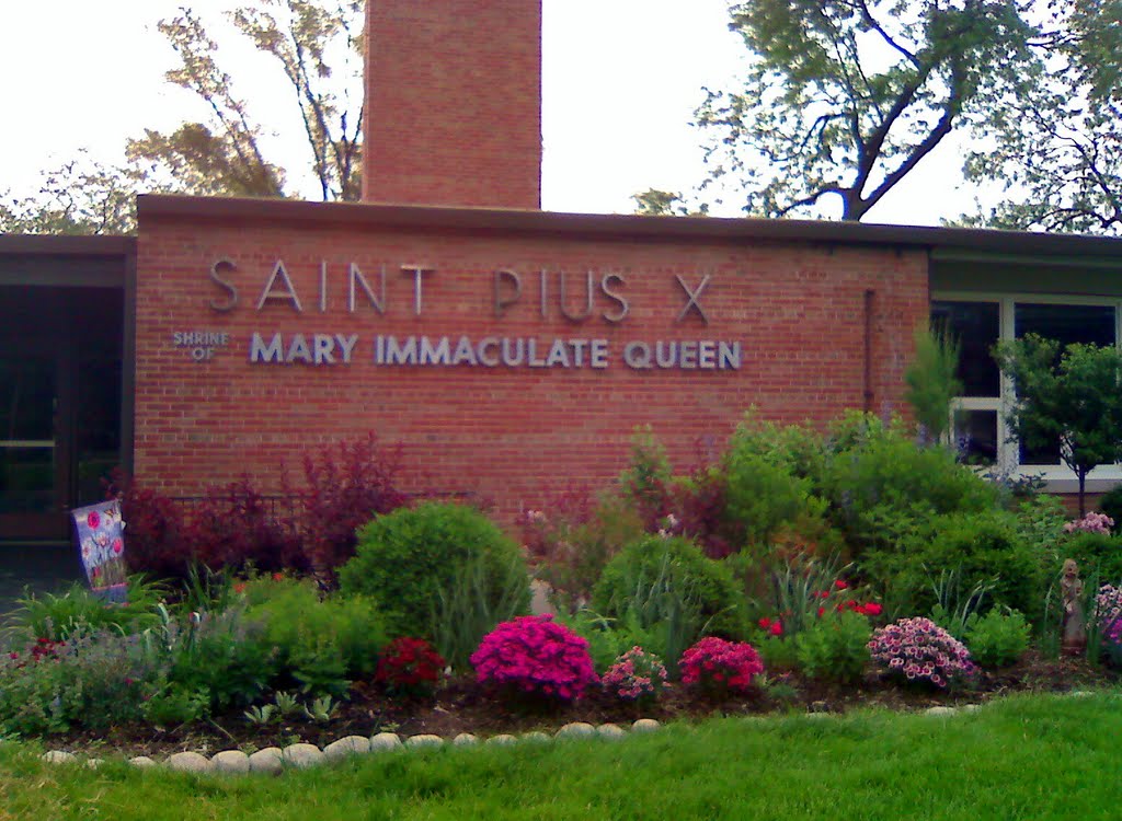 St. Pius X Church, Shrine of Mary Immaculate Queen in Lombard