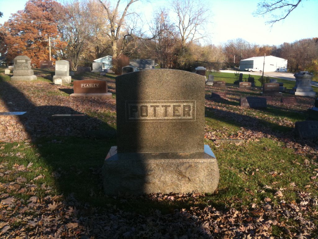 Macomb Oakwood Cemetery