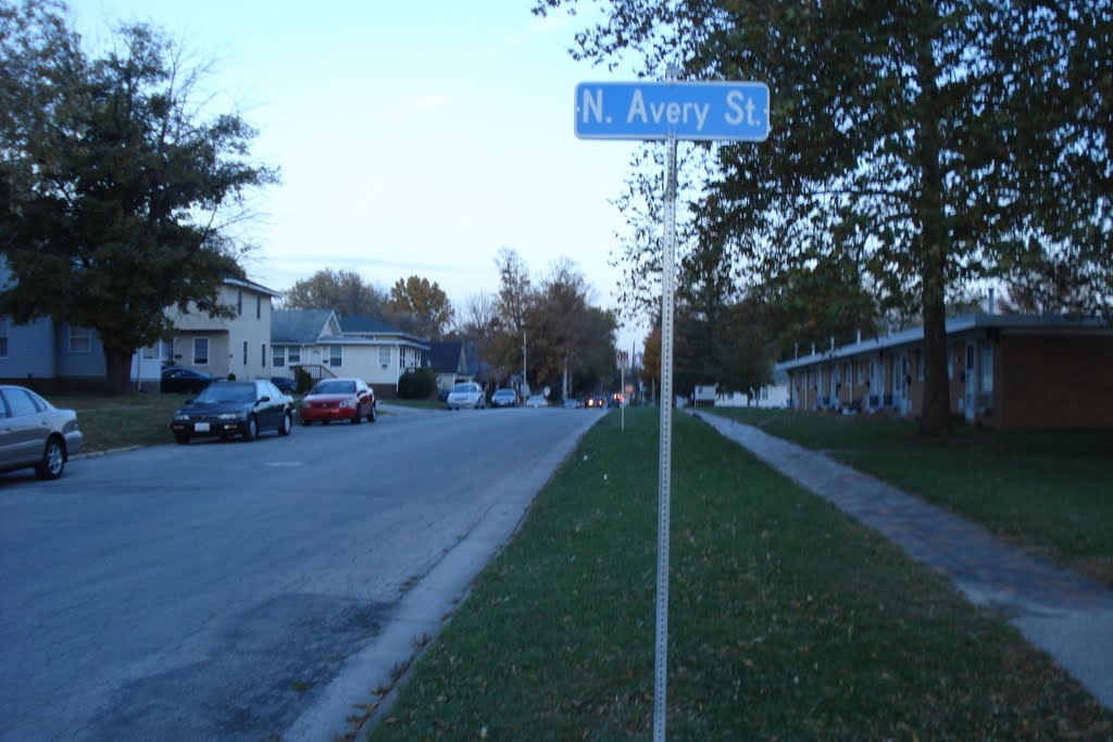 avery street by course