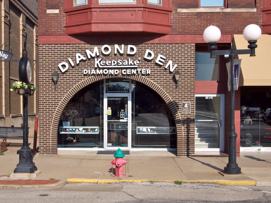Diamond Den Keepsake Diamond Center, Macomb, Illinois