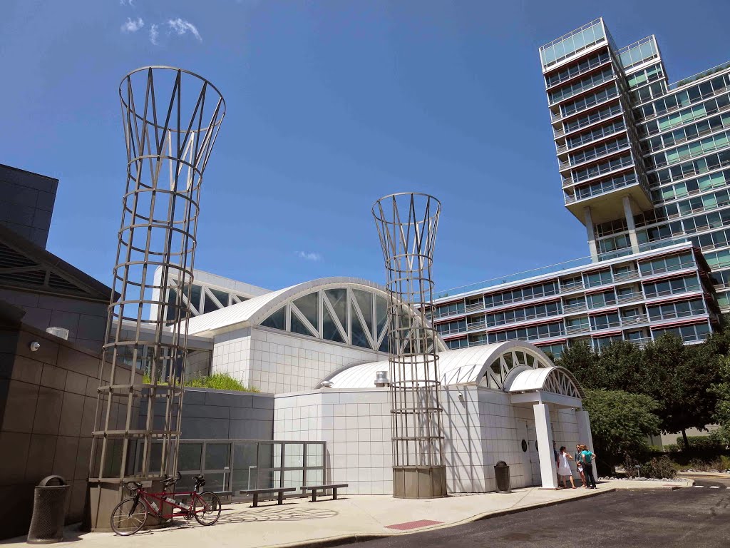 Illinois Holocaust Museum and Education Center, GLCT