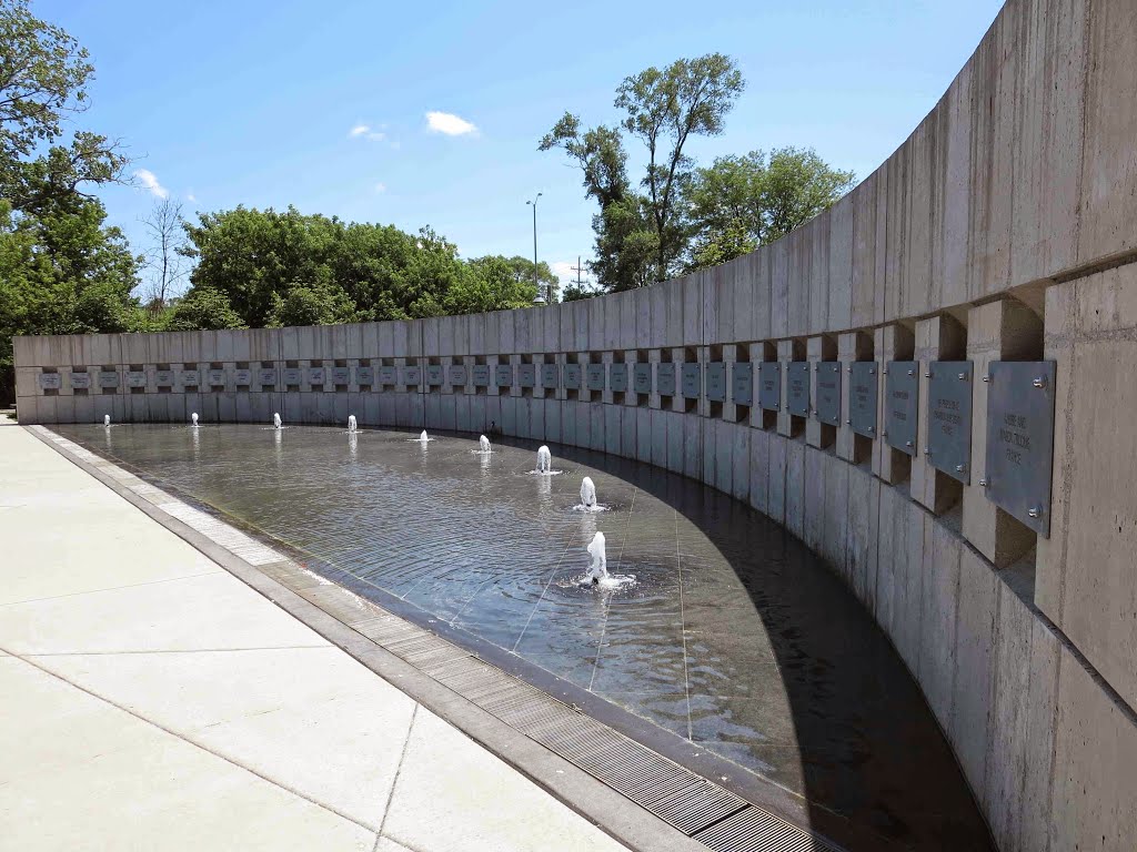 Illinois Holocaust Museum and Education Center, GLCT