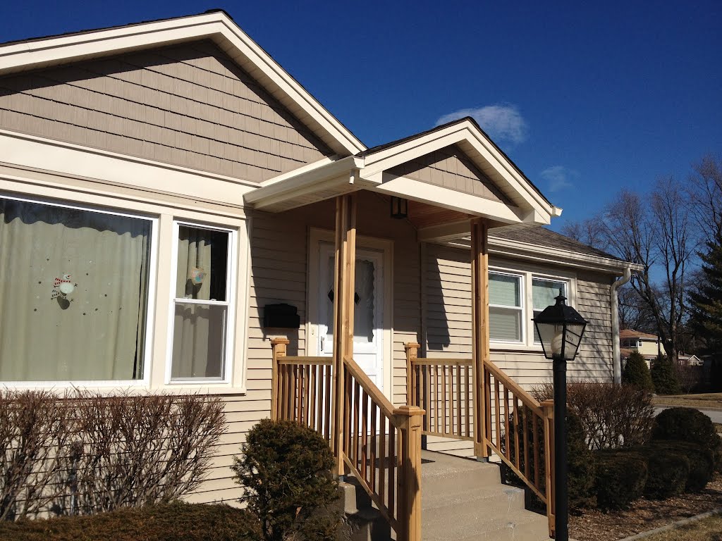 Vinyl siding, shake and portico in Morton Grove, IL