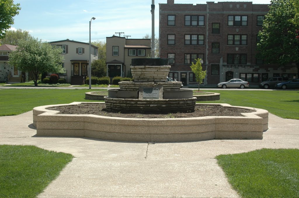 Forest Park, IL - Warner Fountain